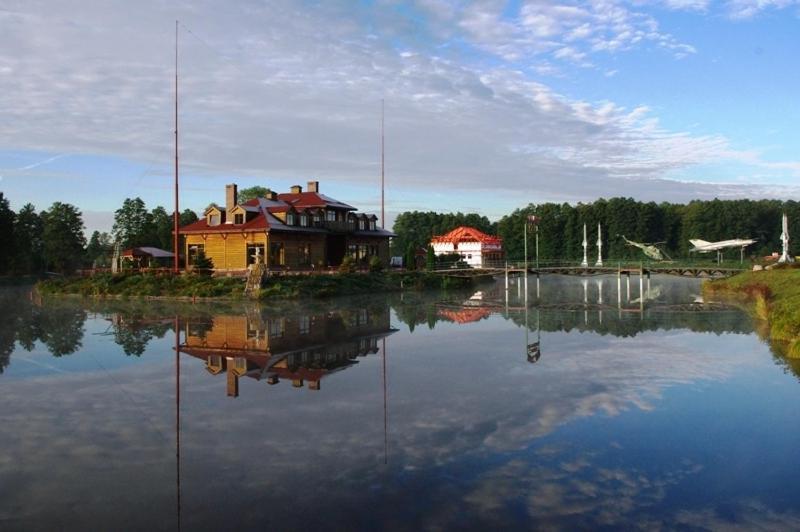 Malibu Lublin Hotell Eksteriør bilde